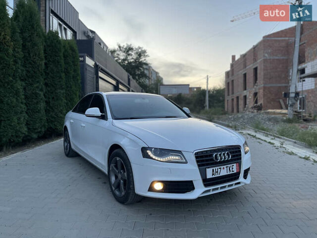 Белый Ауди А4, объемом двигателя 0 л и пробегом 320 тыс. км за 8200 $, фото 2 на Automoto.ua