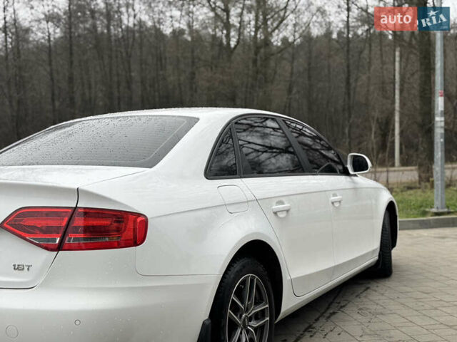 Белый Ауди А4, объемом двигателя 1.8 л и пробегом 152 тыс. км за 8300 $, фото 10 на Automoto.ua