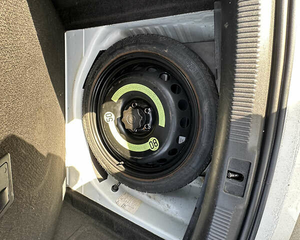 Ауди А4 2008 в Александрие на Automoto.ua Белый Ауди А4, объемом двигателя 1.8 л и пробегом 339 тыс. км за 7950 $, фото 14 на Automoto.ua