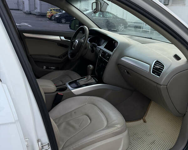 Ауди А4 2008 в Киеве на Automoto.ua Белый Ауди А4, объемом двигателя 1.98 л и пробегом 271 тыс. км за 7500 $, фото 43 на Automoto.ua