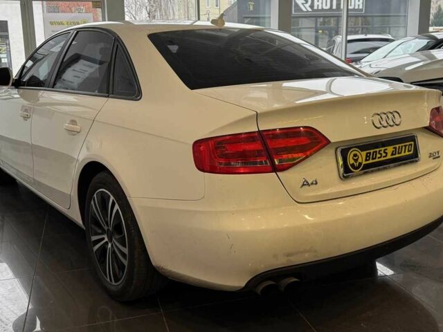 Белый Ауди А4, объемом двигателя 2 л и пробегом 280 тыс. км за 8499 $, фото 4 на Automoto.ua