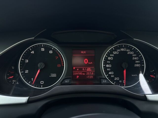 Ауди А4 2008 в Александрие на Automoto.ua Белый Ауди А4, объемом двигателя 1.8 л и пробегом 339 тыс. км за 8000 $, фото 16 на Automoto.ua