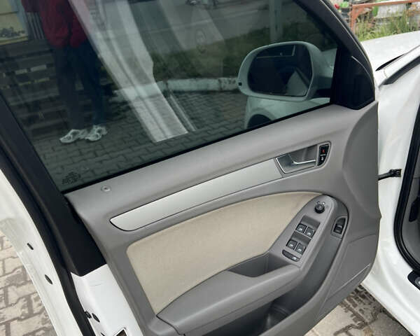 Ауди А4 2008 в Хмельницком на Automoto.ua Белый Ауди А4, объемом двигателя 1.97 л и пробегом 244 тыс. км за 8500 $, фото 18 на Automoto.ua