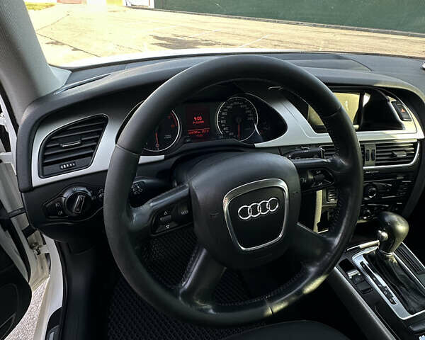 Ауди А4 2008 в Александрие на Automoto.ua Белый Ауди А4, объемом двигателя 1.8 л и пробегом 339 тыс. км за 7950 $, фото 18 на Automoto.ua