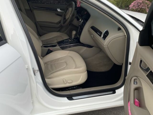 Белый Ауди А4, объемом двигателя 2 л и пробегом 298 тыс. км за 9900 $, фото 9 на Automoto.ua