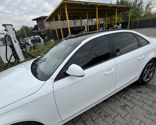 Ауди А4 2008 в Хмельницком на Automoto.ua Белый Ауди А4, объемом двигателя 1.97 л и пробегом 244 тыс. км за 8500 $, фото 4 на Automoto.ua