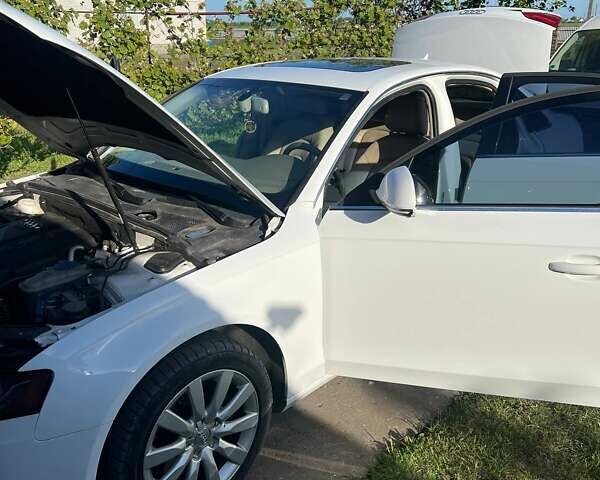 Білий Ауді А4, об'ємом двигуна 1.98 л та пробігом 179 тис. км за 8200 $, фото 12 на Automoto.ua