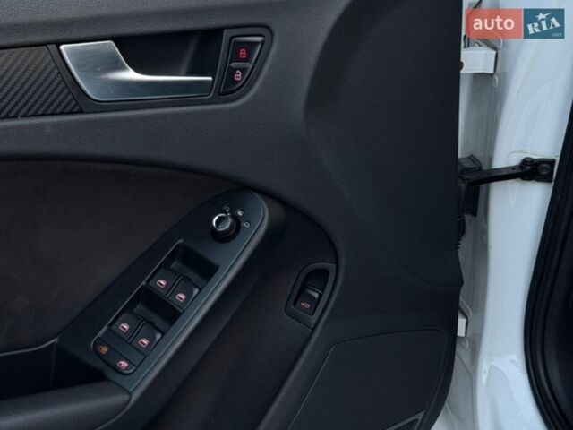 Білий Ауді А4, об'ємом двигуна 1.8 л та пробігом 231 тис. км за 8888 $, фото 28 на Automoto.ua