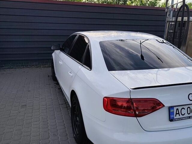Білий Ауді А4, об'ємом двигуна 1.8 л та пробігом 244 тис. км за 7880 $, фото 11 на Automoto.ua