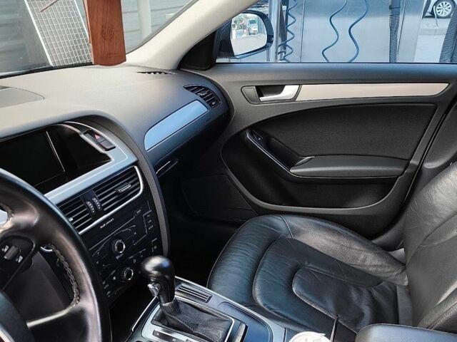 Білий Ауді А4, об'ємом двигуна 1.8 л та пробігом 249 тис. км за 7900 $, фото 11 на Automoto.ua