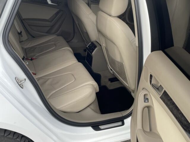 Белый Ауди А4, объемом двигателя 2 л и пробегом 298 тыс. км за 9900 $, фото 10 на Automoto.ua