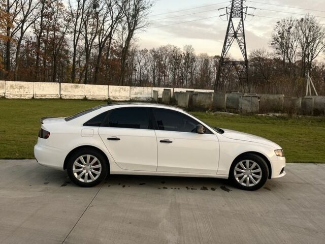 Білий Ауді А4, об'ємом двигуна 0 л та пробігом 270 тис. км за 7350 $, фото 7 на Automoto.ua