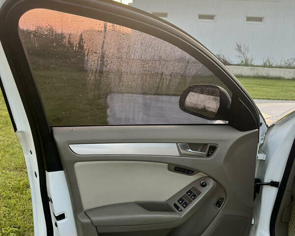 Білий Ауді А4, об'ємом двигуна 1.98 л та пробігом 270 тис. км за 7200 $, фото 10 на Automoto.ua