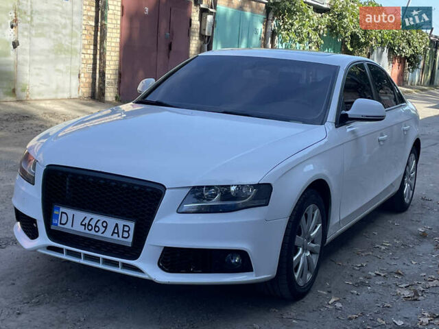 Белый Ауди А4, объемом двигателя 1.98 л и пробегом 236 тыс. км за 8400 $, фото 4 на Automoto.ua