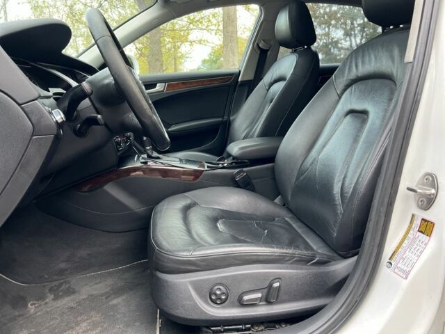 Белый Ауди А4, объемом двигателя 2 л и пробегом 295 тыс. км за 6700 $, фото 10 на Automoto.ua