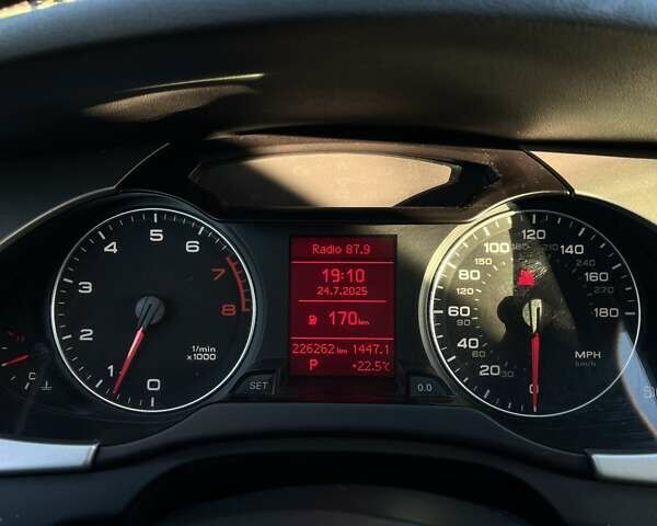 Білий Ауді А4, об'ємом двигуна 1.98 л та пробігом 227 тис. км за 7700 $, фото 45 на Automoto.ua