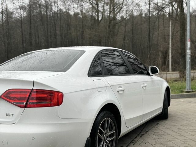 Белый Ауди А4, объемом двигателя 1.8 л и пробегом 152 тыс. км за 8300 $, фото 2 на Automoto.ua