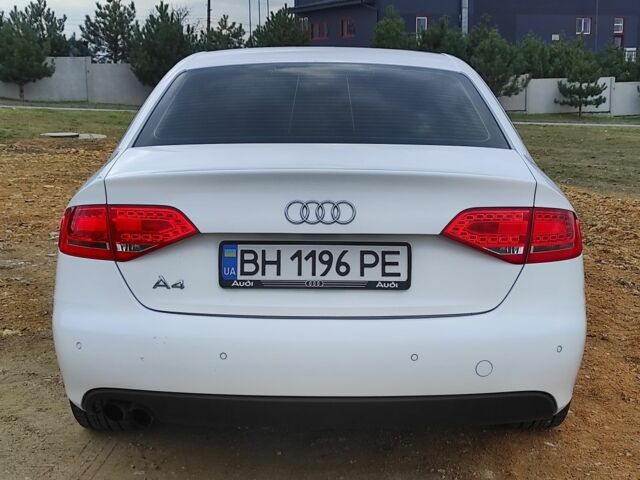 Білий Ауді А4, об'ємом двигуна 1.8 л та пробігом 184 тис. км за 8800 $, фото 3 на Automoto.ua