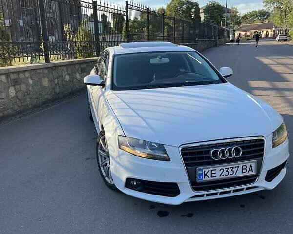 Білий Ауді А4, об'ємом двигуна 1.98 л та пробігом 227 тис. км за 7700 $, фото 5 на Automoto.ua