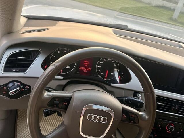 Білий Ауді А4, об'ємом двигуна 0 л та пробігом 270 тис. км за 7350 $, фото 12 на Automoto.ua