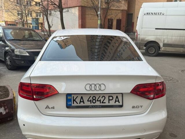 Белый Ауди А4, объемом двигателя 2 л и пробегом 145 тыс. км за 7000 $, фото 3 на Automoto.ua
