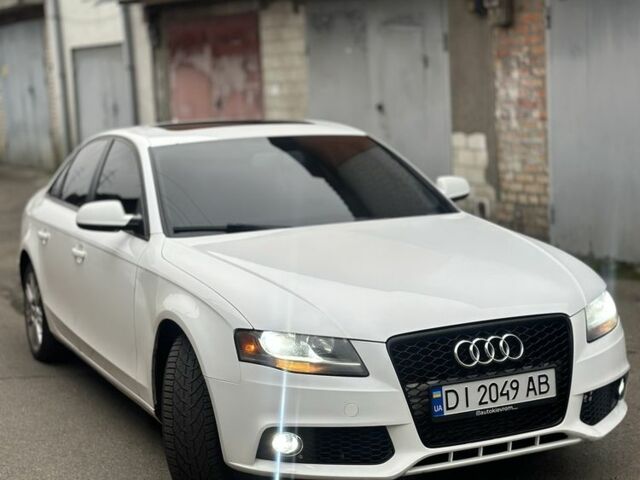 Белый Ауди А4, объемом двигателя 2 л и пробегом 292 тыс. км за 9500 $, фото 2 на Automoto.ua