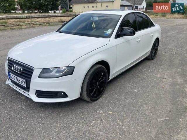 Білий Ауді А4, об'ємом двигуна 2 л та пробігом 225 тис. км за 8900 $, фото 3 на Automoto.ua