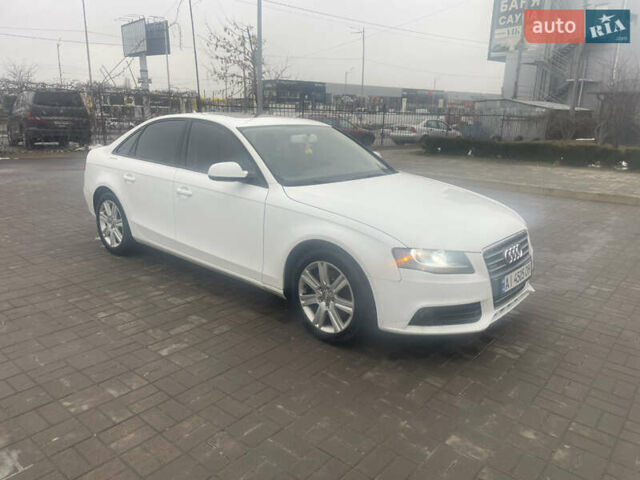 Ауді А4 2010 у Києві на Automoto.ua Білий Ауді А4, об'ємом двигуна 1.98 л та пробігом 253 тис. км за 10300 $, фото 2 на Automoto.ua