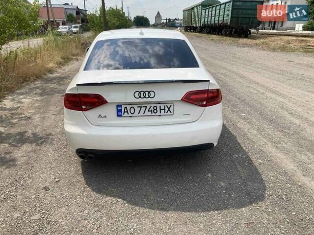 Білий Ауді А4, об'ємом двигуна 2 л та пробігом 225 тис. км за 8900 $, фото 1 на Automoto.ua
