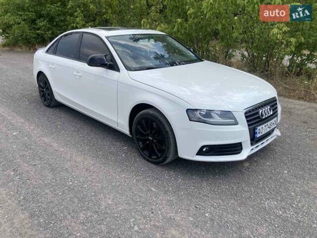 Білий Ауді А4, об'ємом двигуна 2 л та пробігом 225 тис. км за 8900 $, фото 5 на Automoto.ua