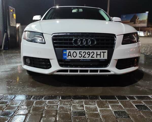 Белый Ауди А4, объемом двигателя 1.98 л и пробегом 351 тыс. км за 8000 $, фото 7 на Automoto.ua