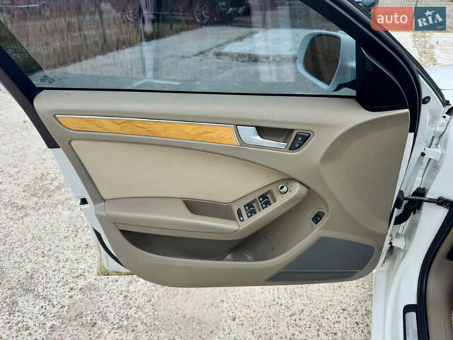 Білий Ауді А4, об'ємом двигуна 1.98 л та пробігом 192 тис. км за 9500 $, фото 23 на Automoto.ua