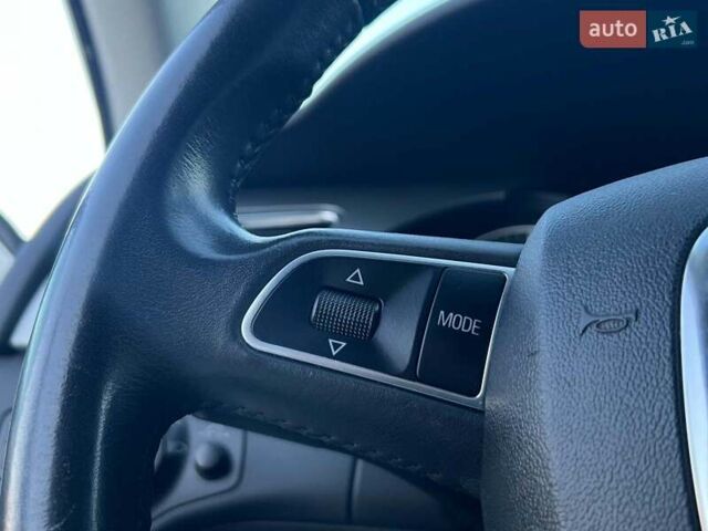 Білий Ауді А4, об'ємом двигуна 1.8 л та пробігом 132 тис. км за 8940 $, фото 15 на Automoto.ua