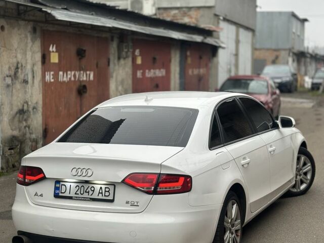 Белый Ауди А4, объемом двигателя 2 л и пробегом 292 тыс. км за 9500 $, фото 4 на Automoto.ua