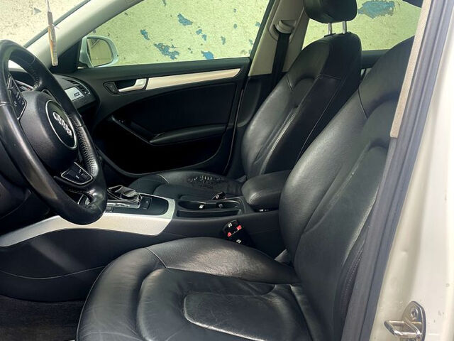 Білий Ауді А4, об'ємом двигуна 2 л та пробігом 202 тис. км за 9700 $, фото 6 на Automoto.ua