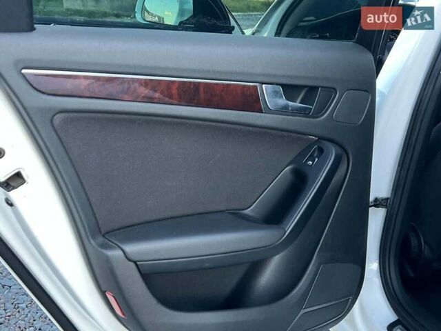 Білий Ауді А4, об'ємом двигуна 1.8 л та пробігом 132 тис. км за 8940 $, фото 26 на Automoto.ua