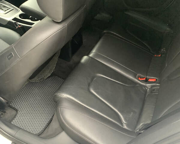 Белый Ауди А4, объемом двигателя 2 л и пробегом 99 тыс. км за 10900 $, фото 7 на Automoto.ua