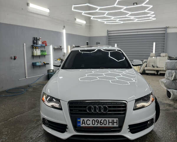 Білий Ауді А4, об'ємом двигуна 1.98 л та пробігом 168 тис. км за 9750 $, фото 2 на Automoto.ua