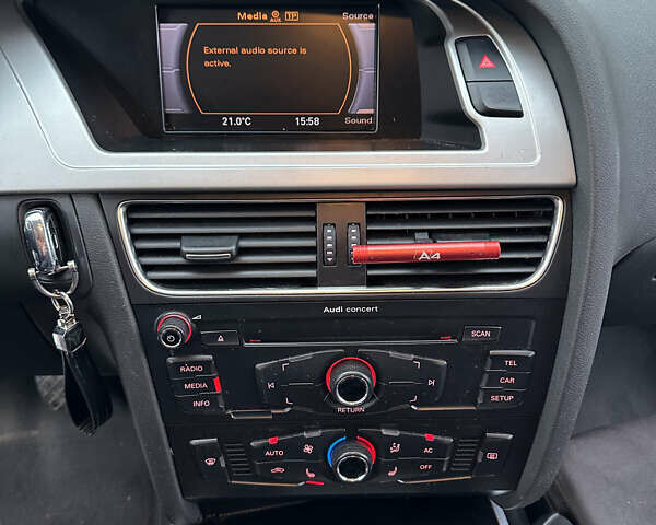 Білий Ауді А4, об'ємом двигуна 2 л та пробігом 245 тис. км за 13000 $, фото 15 на Automoto.ua