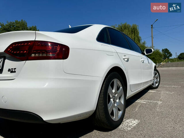 Белый Ауди А4, объемом двигателя 1.98 л и пробегом 291 тыс. км за 11000 $, фото 5 на Automoto.ua