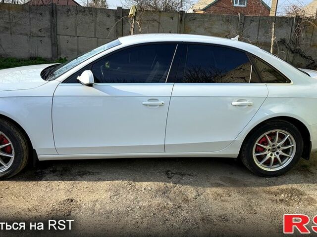 Белый Ауди А4, объемом двигателя 18 л и пробегом 211 тыс. км за 12000 $, фото 1 на Automoto.ua