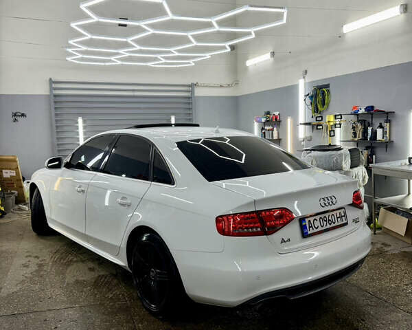 Білий Ауді А4, об'ємом двигуна 1.98 л та пробігом 168 тис. км за 9750 $, фото 11 на Automoto.ua