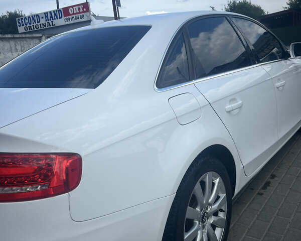 Белый Ауди А4, объемом двигателя 2 л и пробегом 237 тыс. км за 9700 $, фото 5 на Automoto.ua