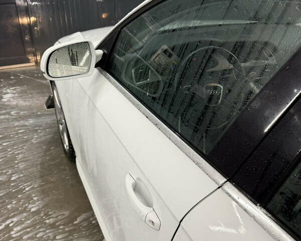 Белый Ауди А4, объемом двигателя 1.98 л и пробегом 261 тыс. км за 10200 $, фото 11 на Automoto.ua