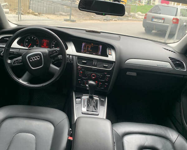 Белый Ауди А4, объемом двигателя 2 л и пробегом 99 тыс. км за 10900 $, фото 8 на Automoto.ua