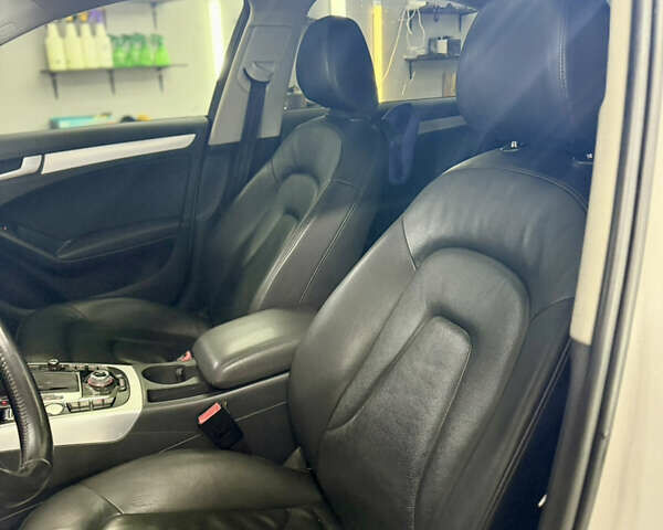 Білий Ауді А4, об'ємом двигуна 1.98 л та пробігом 168 тис. км за 9750 $, фото 5 на Automoto.ua