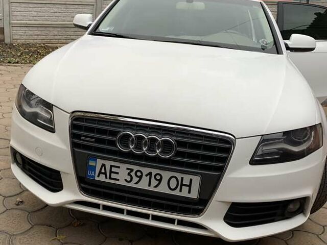 Белый Ауди А4, объемом двигателя 1.98 л и пробегом 225 тыс. км за 11500 $, фото 5 на Automoto.ua
