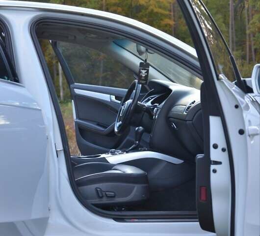 Білий Ауді А4, об'ємом двигуна 1.98 л та пробігом 180 тис. км за 11000 $, фото 6 на Automoto.ua