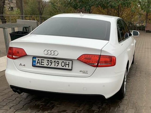 Белый Ауди А4, объемом двигателя 1.98 л и пробегом 225 тыс. км за 11500 $, фото 4 на Automoto.ua