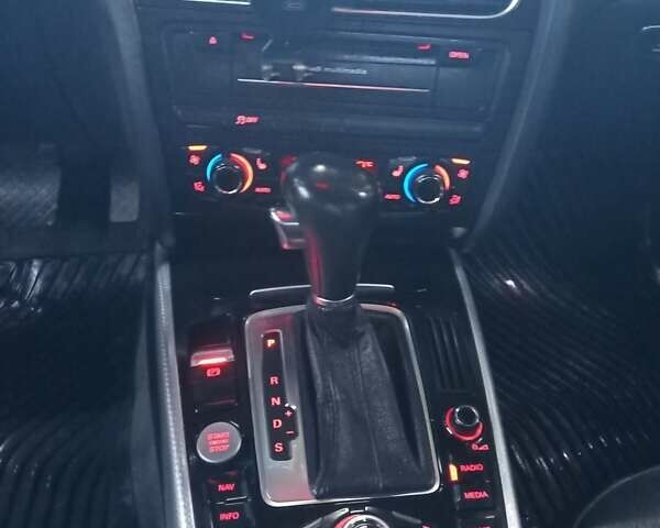 Белый Ауди А4, объемом двигателя 1.98 л и пробегом 236 тыс. км за 12000 $, фото 7 на Automoto.ua